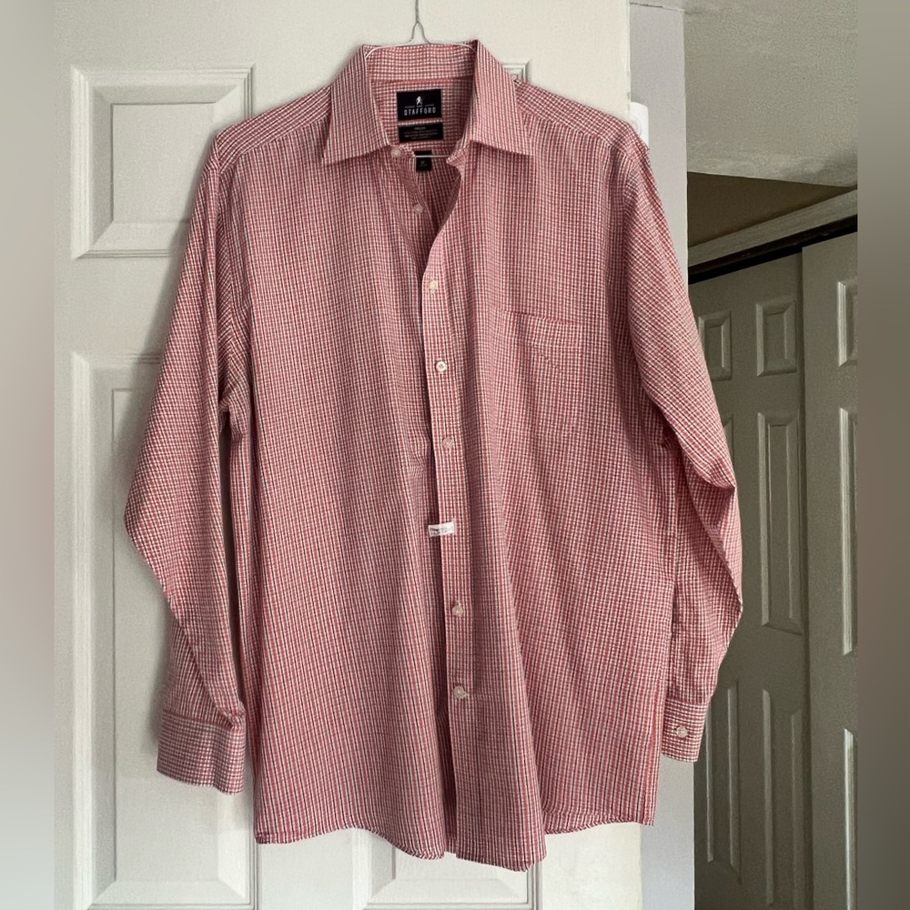 Checkered Men's Dress Shirt, Neck: 17”; Sleeves: 34-35”